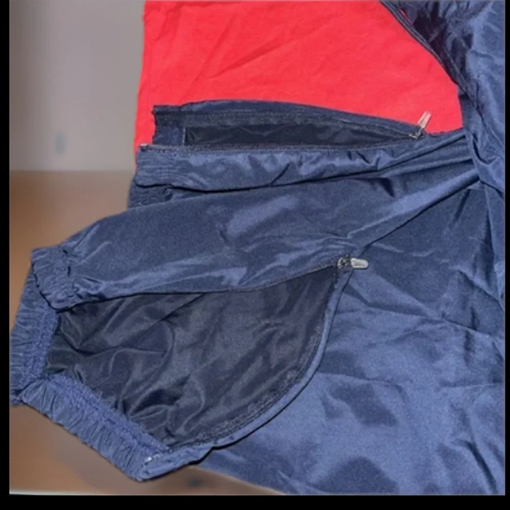 CHAMPION OUTFIT Red Crew Neck LS Top & Blue Windbreaker W/Pocket Zip Cuff Jogger